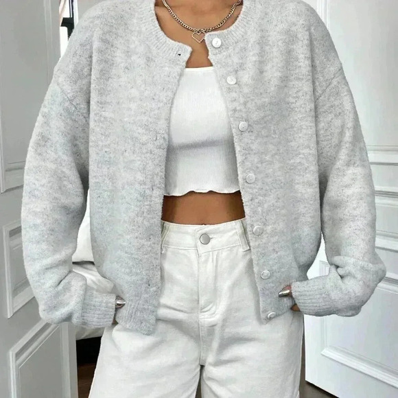 Grey Casual Women's Drop Shoulder Button Front Cardigan - Picture 6 of 7